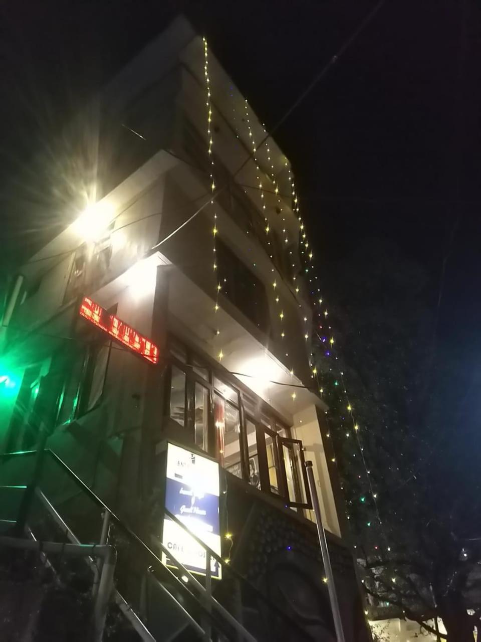 Hotel Antarctica &Pine N Dine Blues Cafe مايالي المظهر الخارجي الصورة